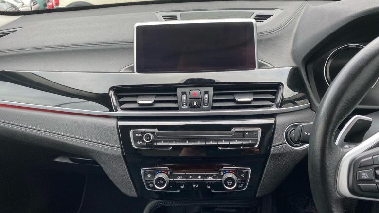 BMW X1 xDrive 20i xLine 5dr Step Auto Petrol Estate